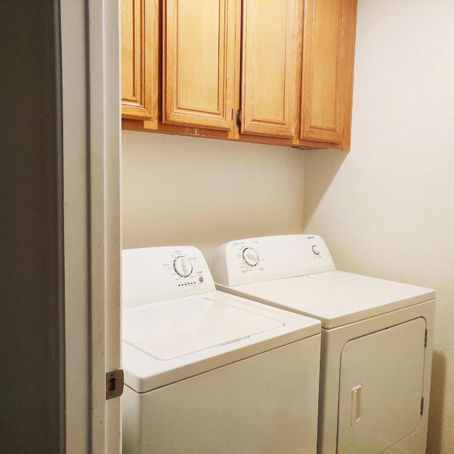 Nice Private Room In A House Close To Red Rock & Las Vegas Strip Ngoại thất bức ảnh