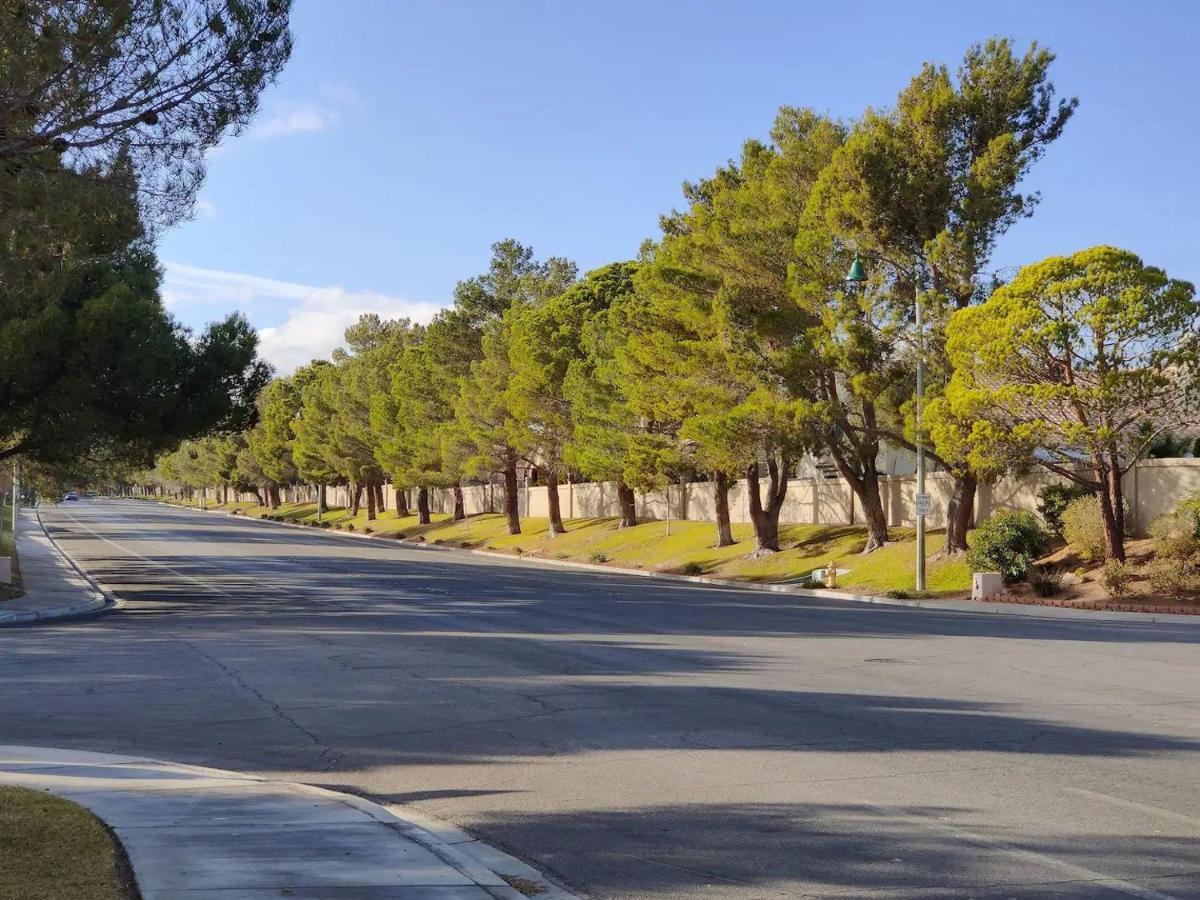 Nice Private Room In A House Close To Red Rock & Las Vegas Strip Ngoại thất bức ảnh