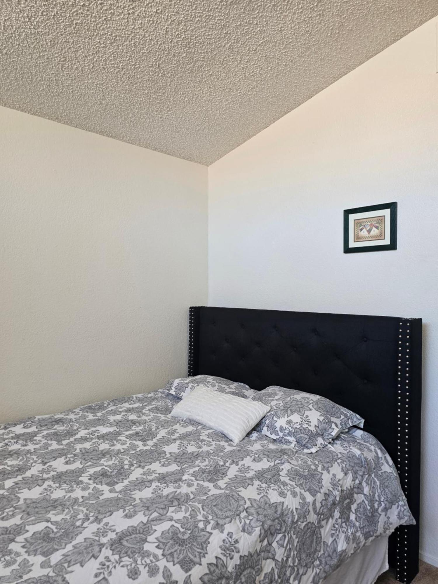 Nice Private Room In A House Close To Red Rock & Las Vegas Strip Ngoại thất bức ảnh